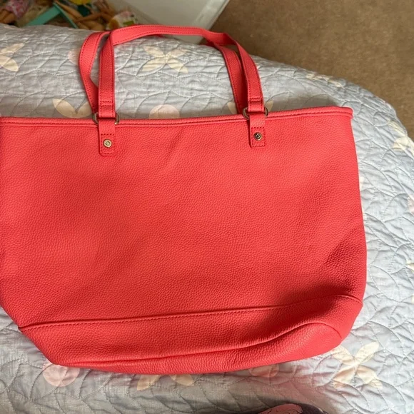 Brand new without tags Thirty-one purse coral color jewel. Never used. - Picture 2 of 4